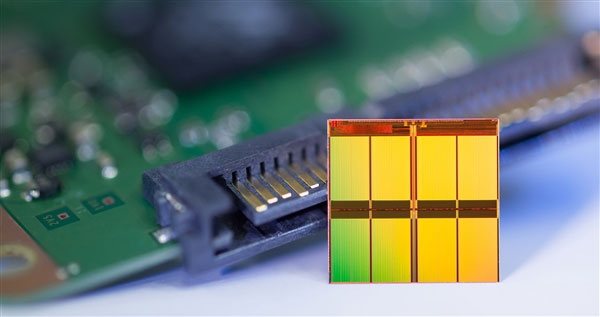 SSD固態硬盤 SSD出貨量全面暴跌